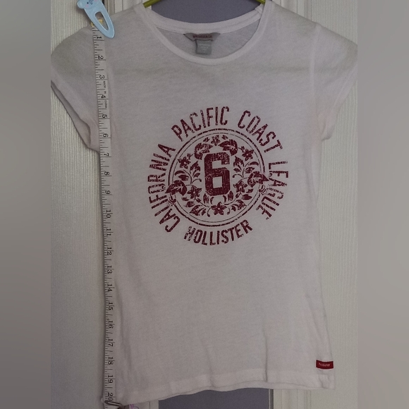 Vintage Hollister Tee - Picture 2 of 5